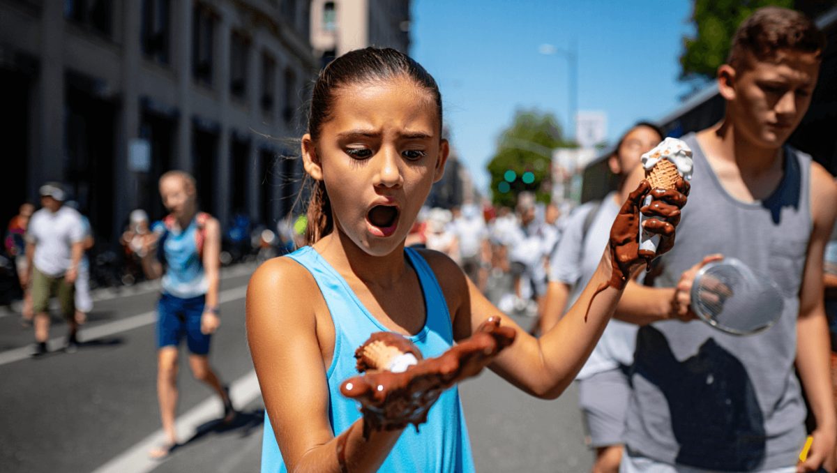 Avec la canicule, les glaces s’arrachent… mais leur prix aussi